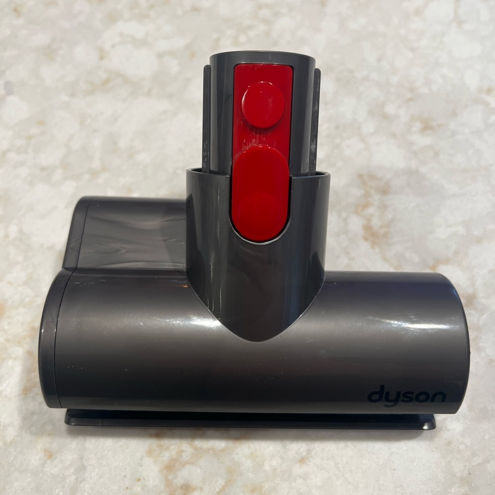 fits Dyson V11™, Dyson Cyclone V10™, Dyson V8™ and Dyson V7™ vacuums.